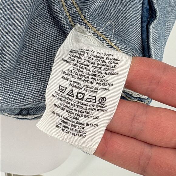 Anthropologie Pilcro Women’s Oversized Denim Jean Trucker Jacket Size XS - Picture 10 of 16